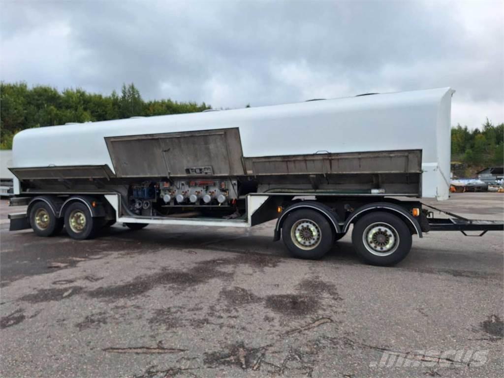  SAF/Mattila MS4 Remorque citerne
