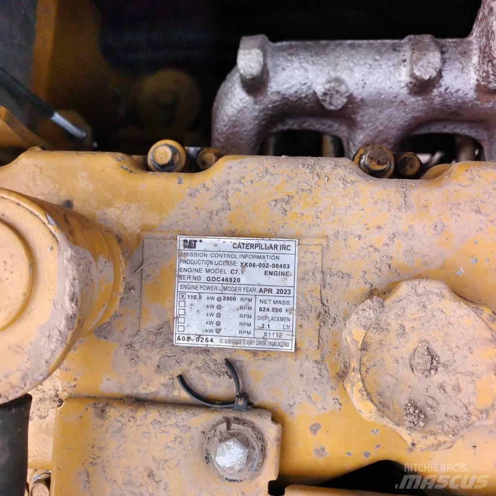 CAT 320D Pelle sur chenilles