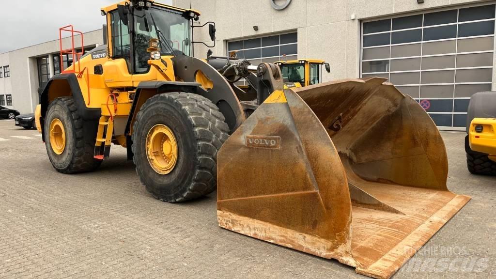 Volvo L260H Chargeuse sur pneus
