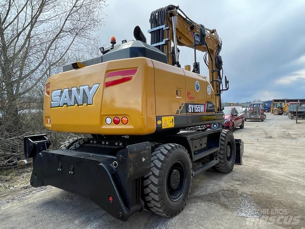 Sany SY155W Pelle sur pneus