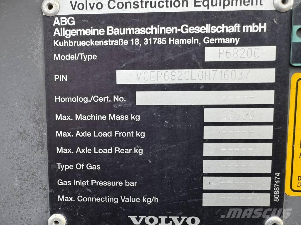 Volvo P 6820 C Finisseur