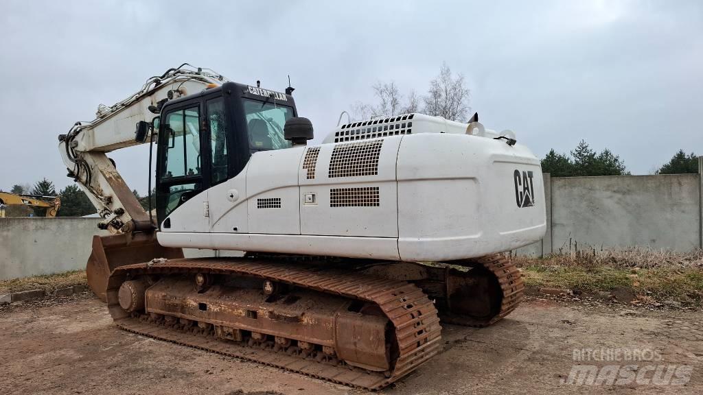 CAT 329 D LN Pelle sur chenilles