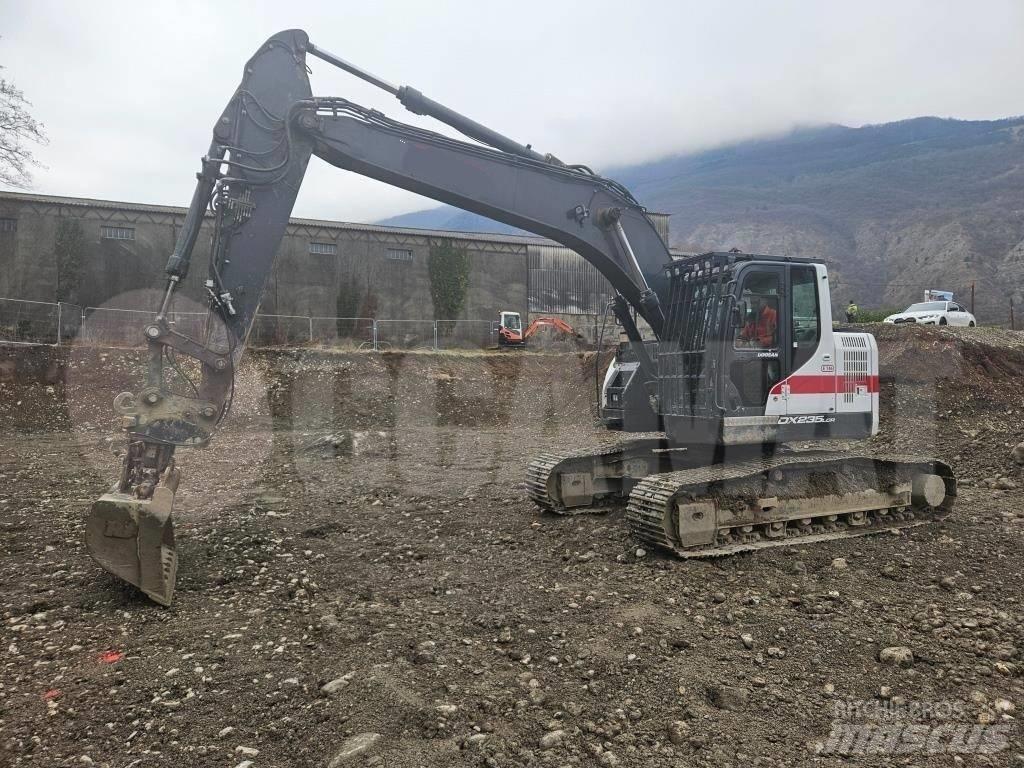 Doosan DX 235 LCR Pelle sur chenilles