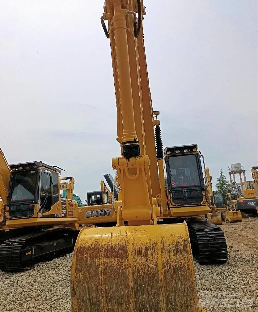 Komatsu PC 210 Pelle sur chenilles