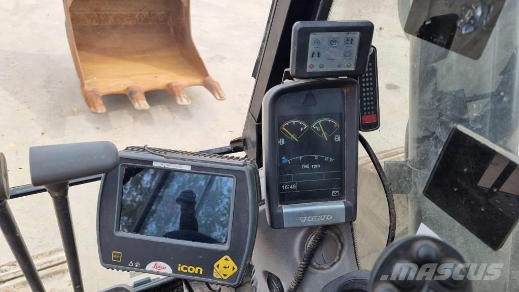 Volvo EC 300 D L Pelle sur chenilles