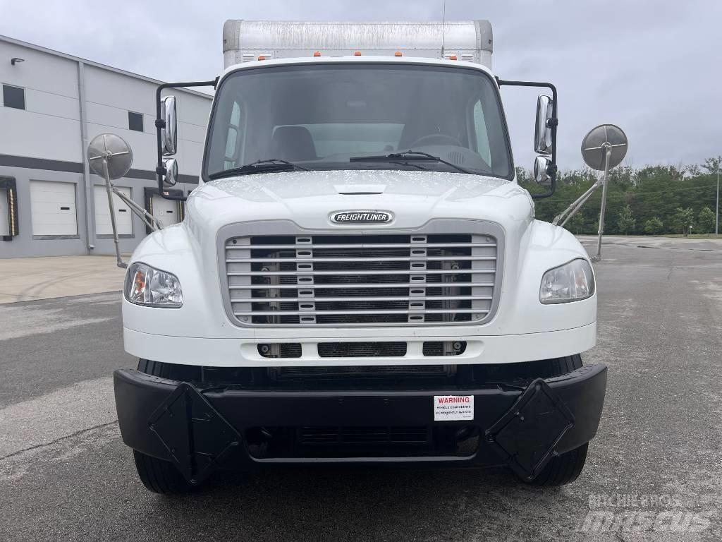 Freightliner M 106 Camion Fourgon