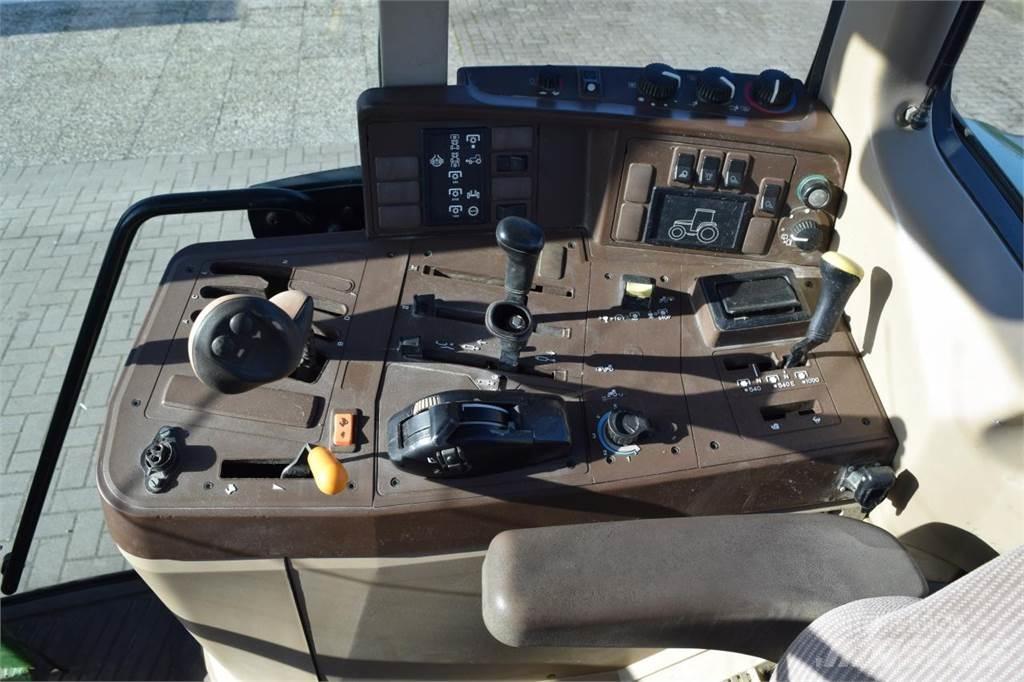 John Deere 6410 Tracteur