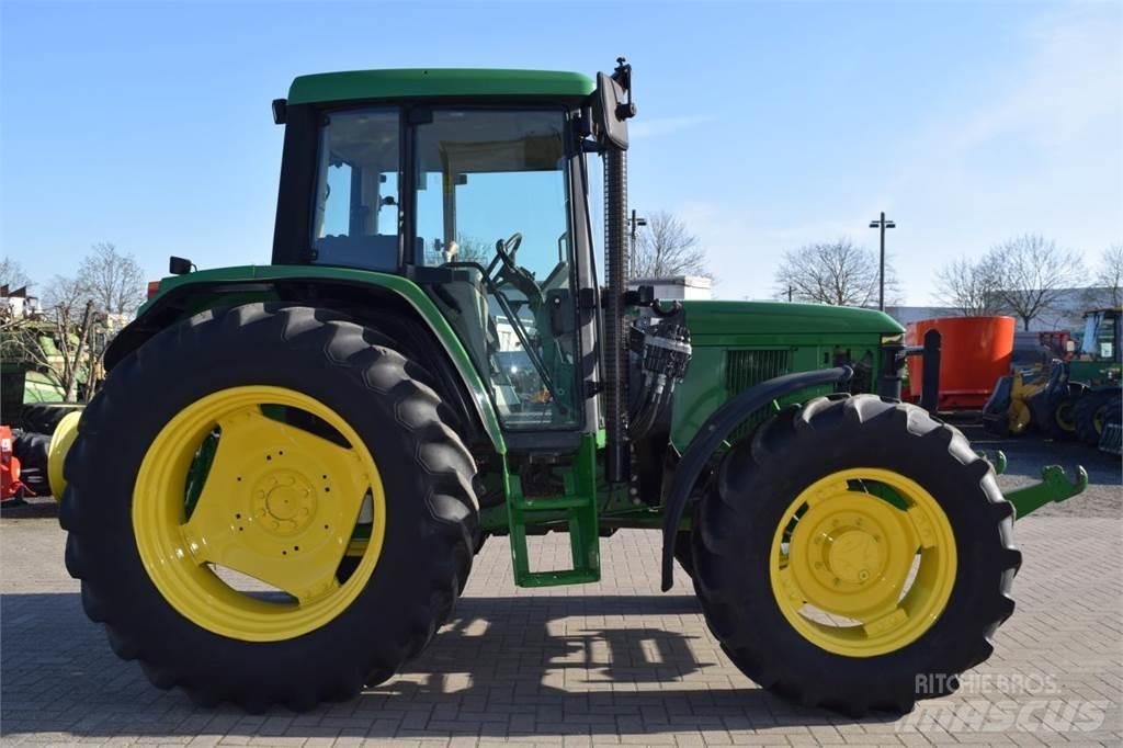 John Deere 6410 Tracteur