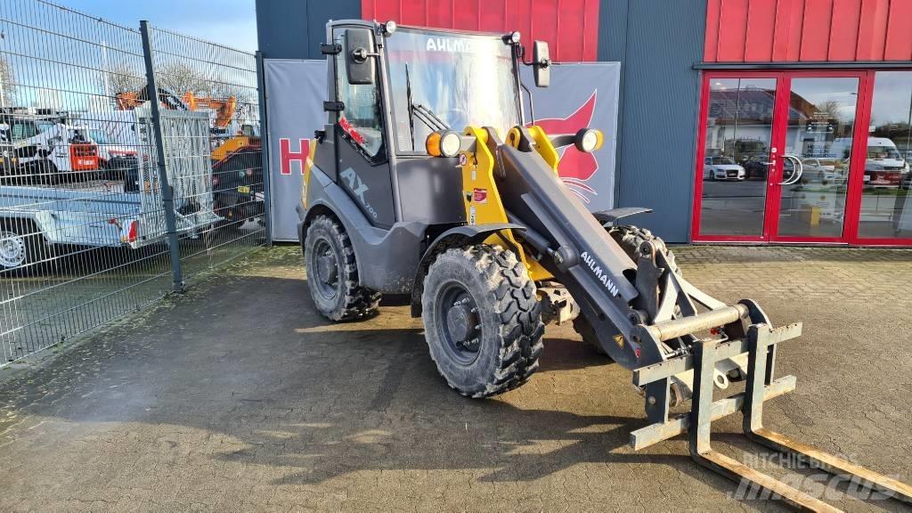 Mecalac AX 700 Chargeuse sur pneus