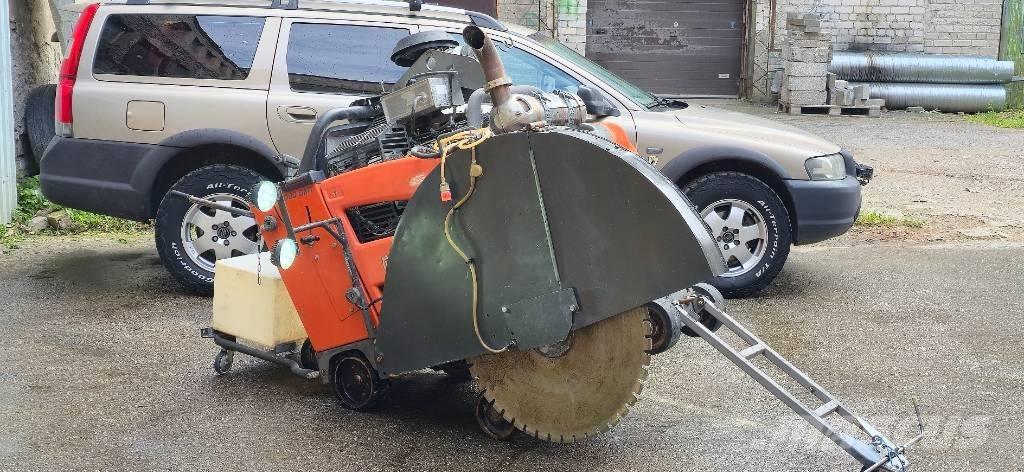 Husqvarna fs7000 Trancheuse