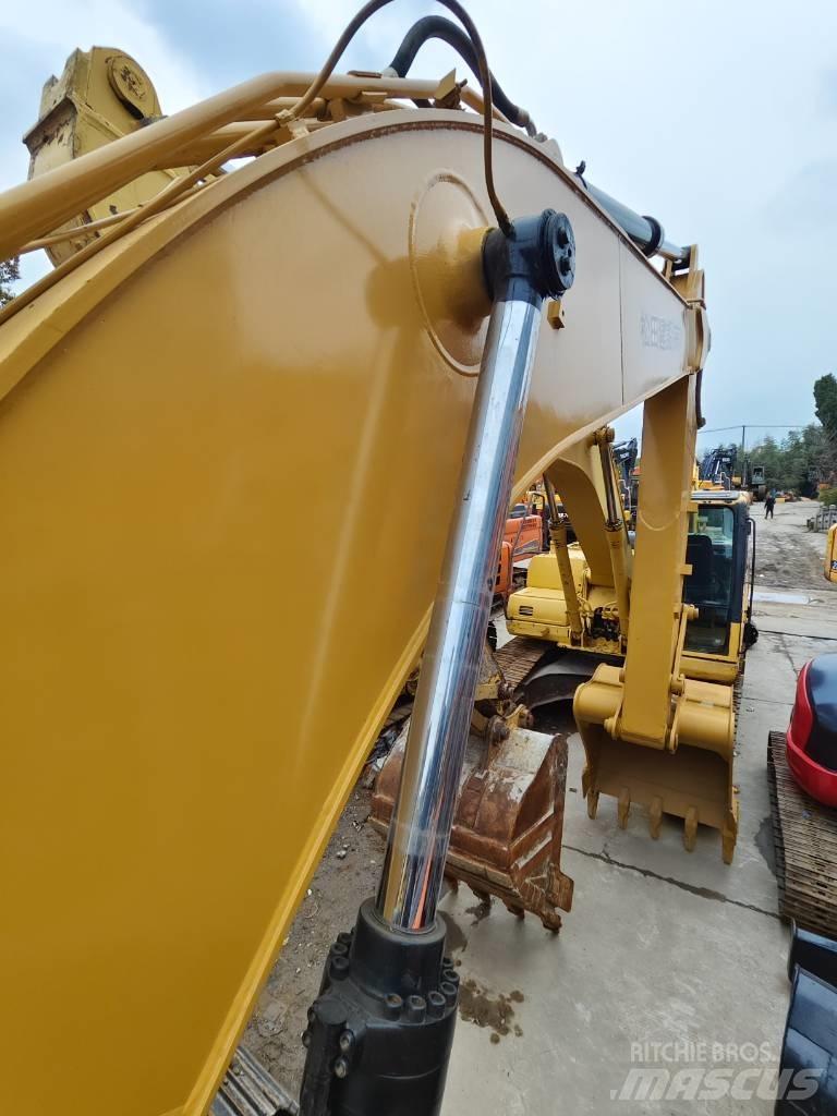 CAT 320 D Pelle sur chenilles