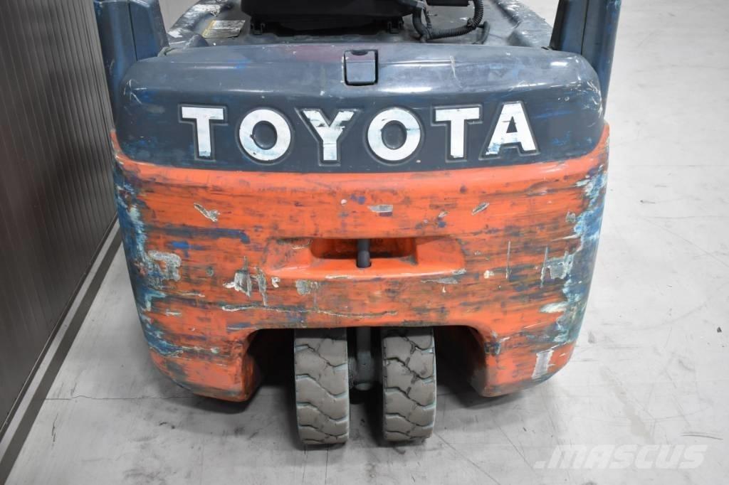 Toyota 8FBE16T Chariots élévateurs électriques