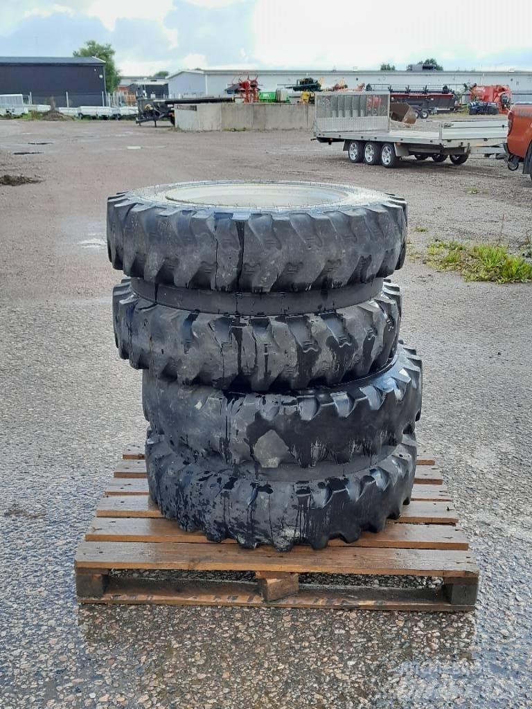 Mitas 8,25-20 Hjul Pneus, roues et jantes
