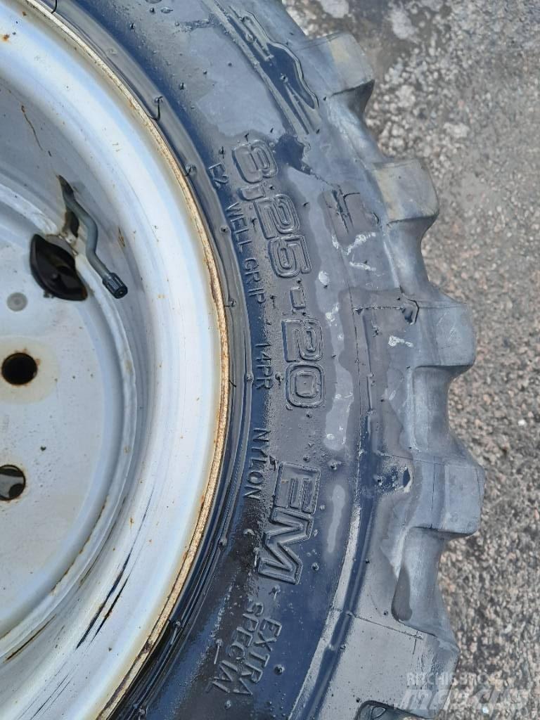 Mitas 8,25-20 Hjul Pneus, roues et jantes