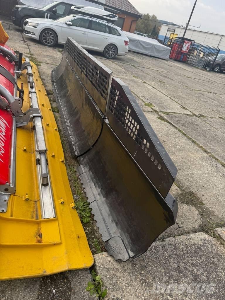 Kässbohrer PB 300 W Dameuse