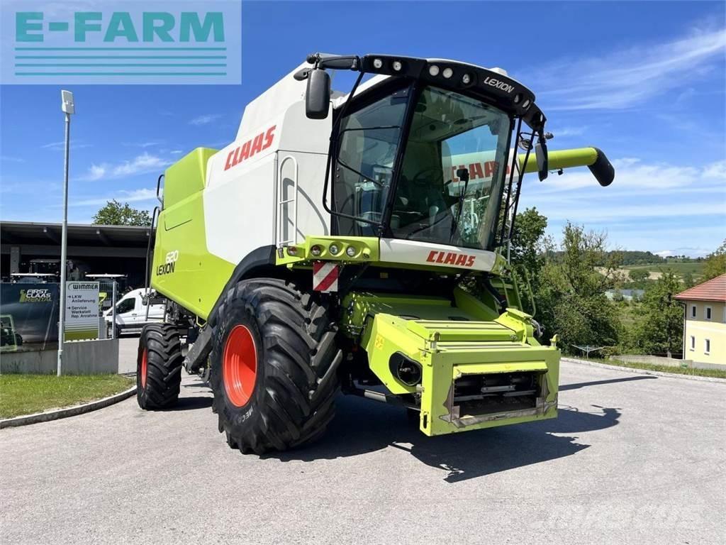 CLAAS lexion 620 Moissonneuse batteuse