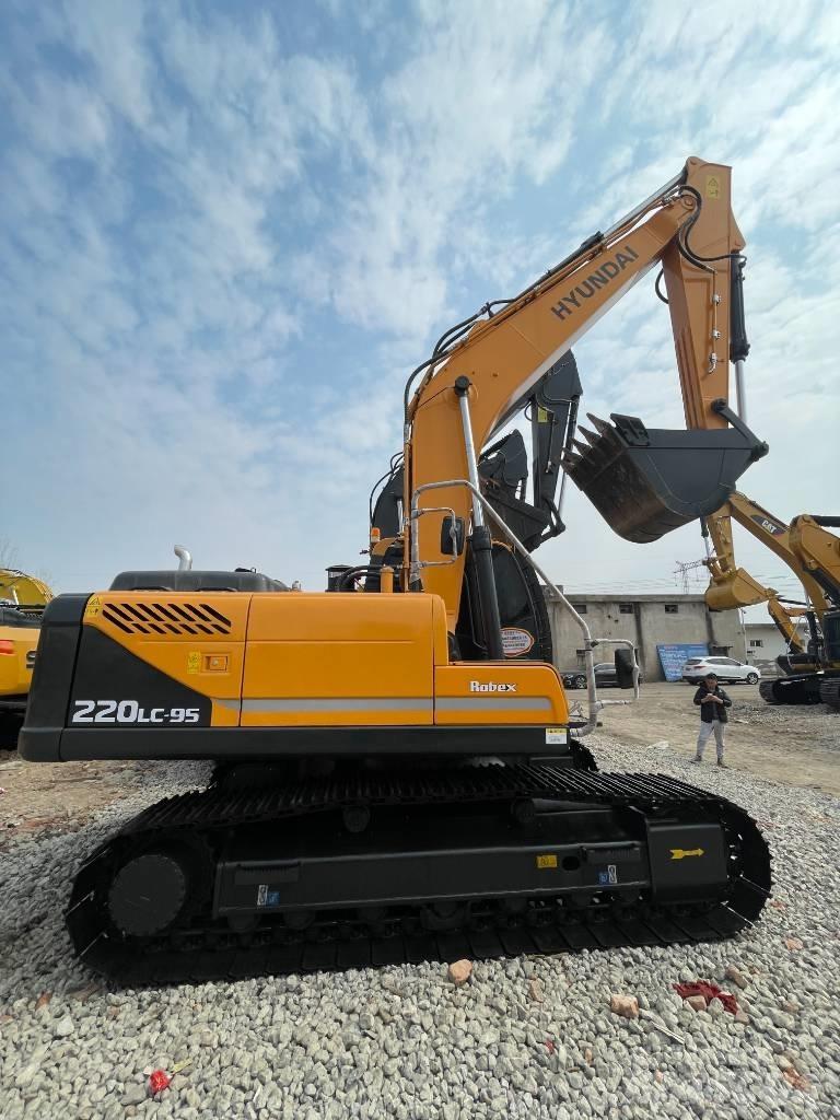 Hyundai 220 Pelle sur chenilles