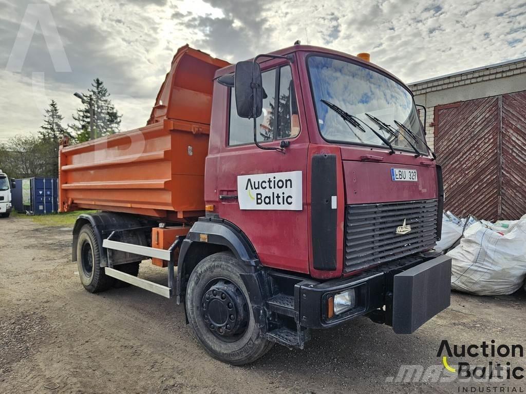 MAZ 555131 Camion benne