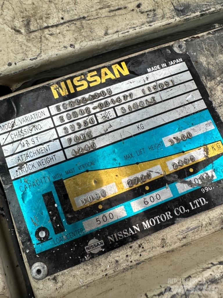 Nissan FD30 Chariots diesel