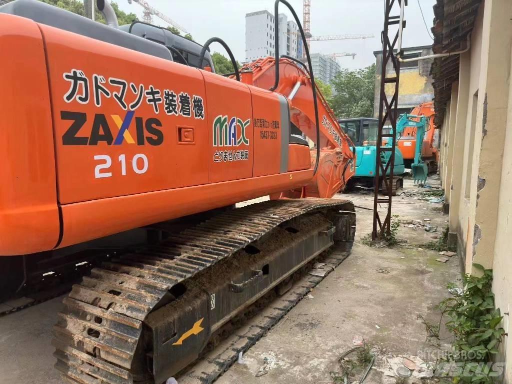 Hitachi ZX 210 Pelle sur chenilles
