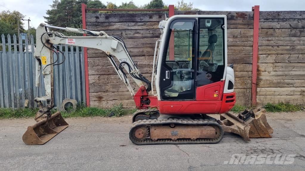 Takeuchi TB 230 Mini pelle < 7t