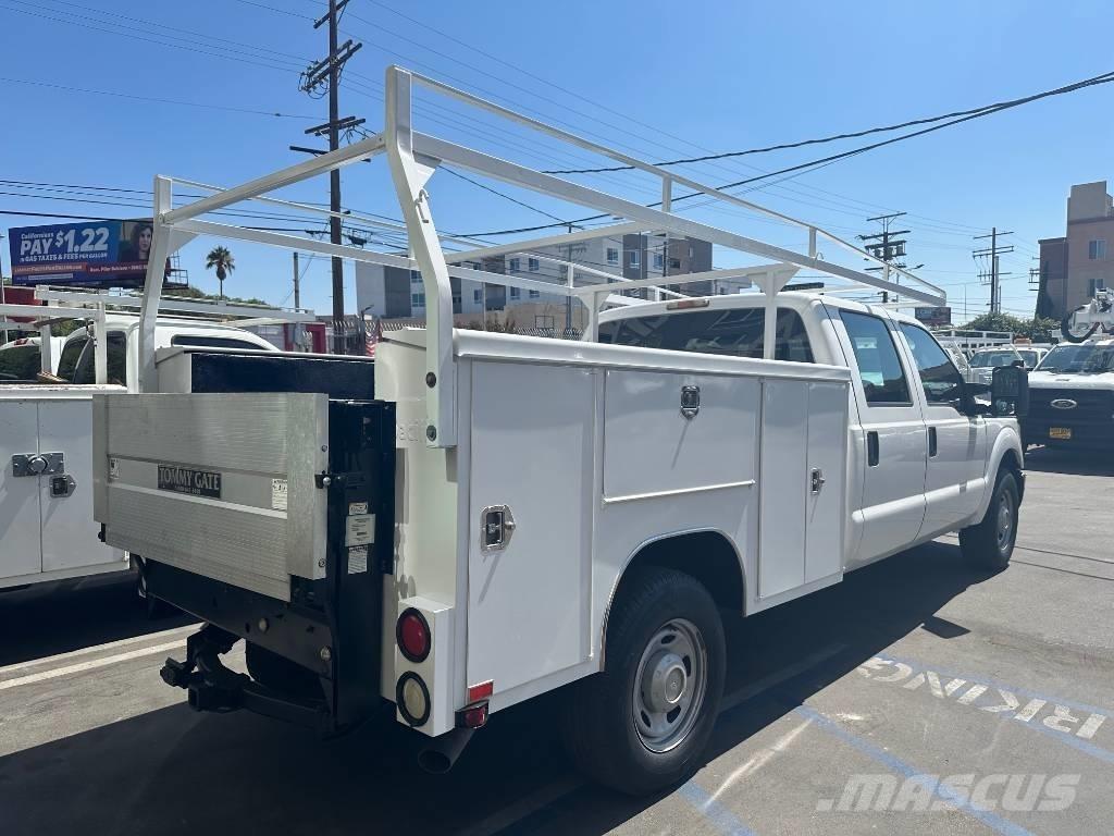 Ford F 350 Utilitaire benne
