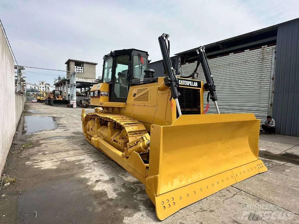 CAT D 6 R Bouteurs sur chenilles