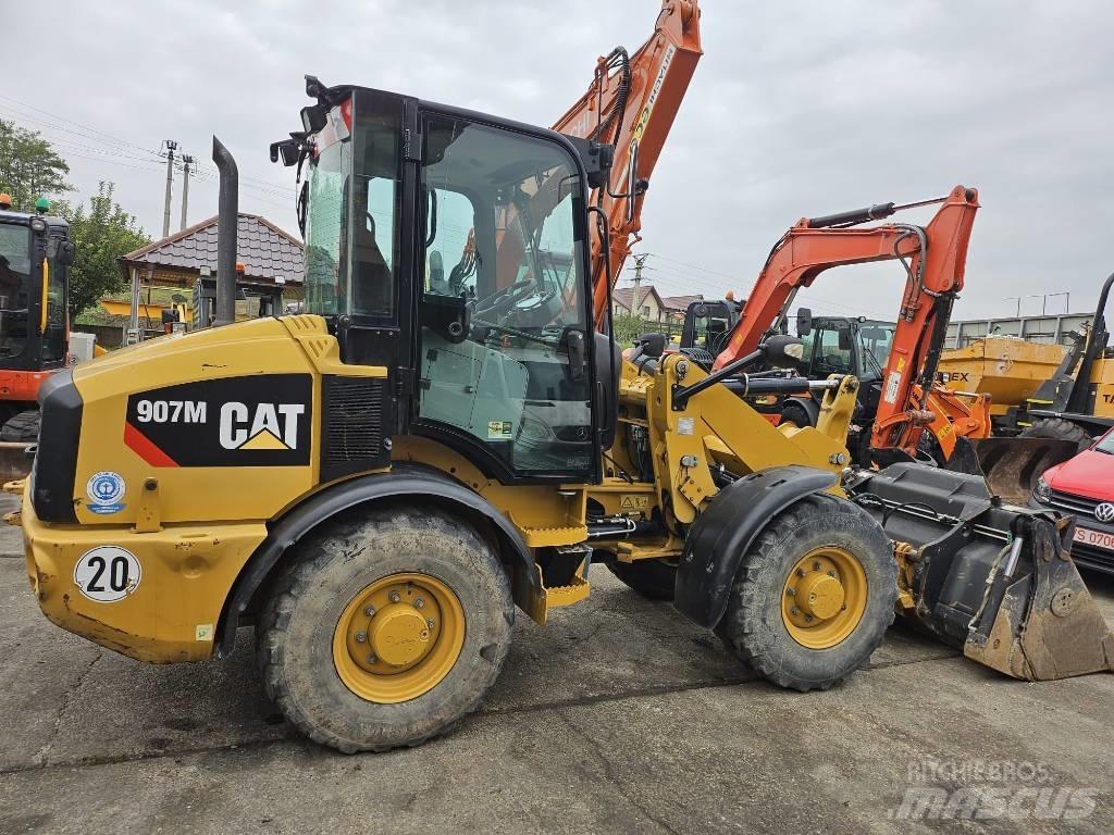 CAT 907M Chargeuse sur pneus