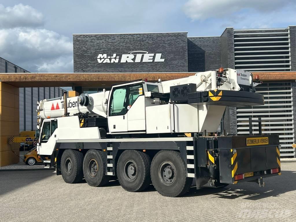 Liebherr LTM1060/2 Grues tout terrain