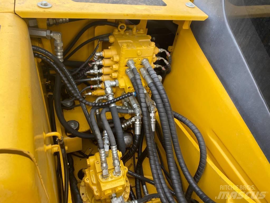 Komatsu 110LC-7 Pelle sur chenilles