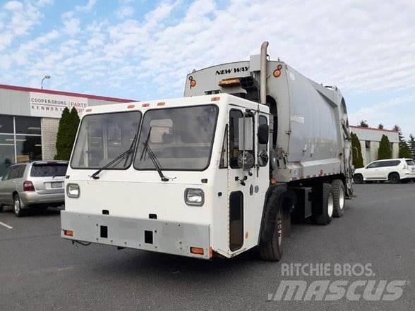 CCC LOW ENTRY Camion poubelle