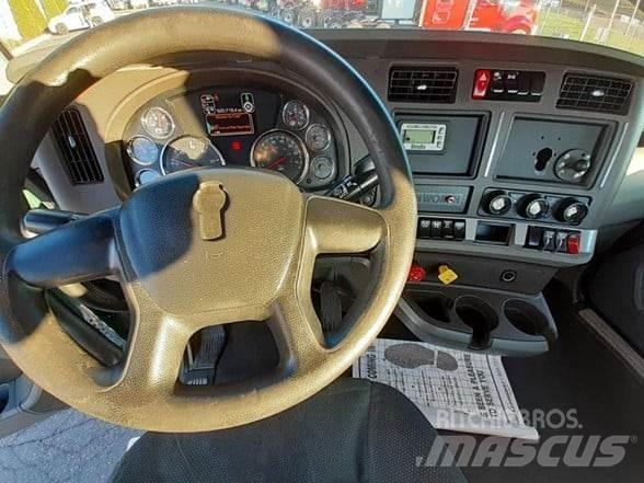 Kenworth T680 Tracteur routier