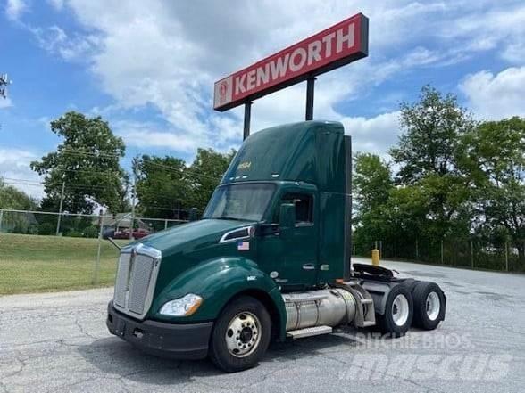 Kenworth T680 Tracteur routier