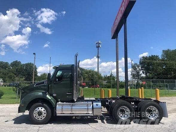 Kenworth T880 Tracteur routier