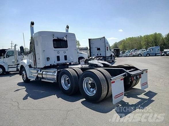Kenworth T880 Tracteur routier