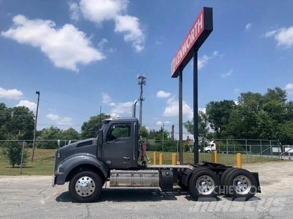 Kenworth T880 Tracteur routier