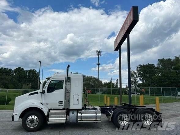 Kenworth T880 Tracteur routier