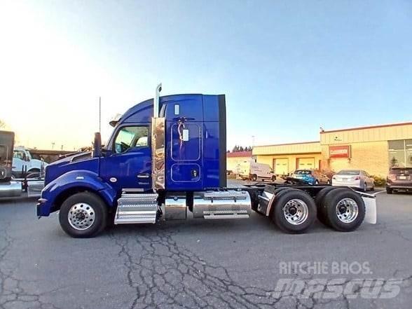 Kenworth T880 Tracteur routier