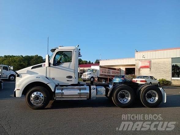 Kenworth T880 Tracteur routier