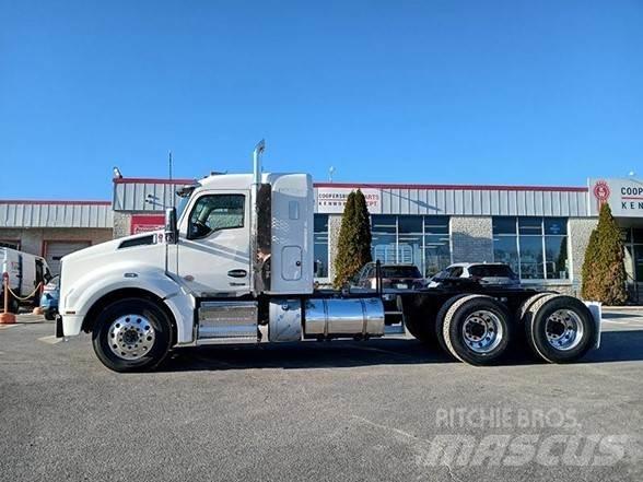 Kenworth T880 Tracteur routier
