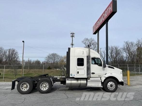 Kenworth T880 Tracteur routier