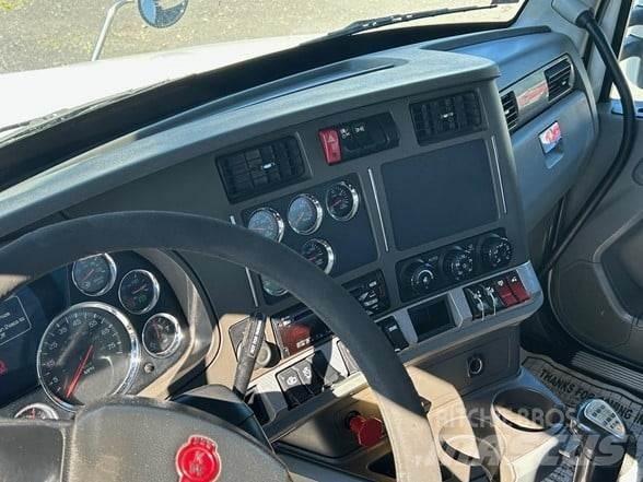 Kenworth T880 Tracteur routier