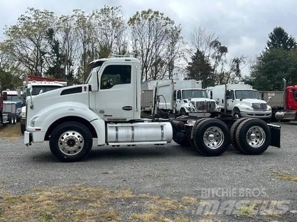 Kenworth T880 Tracteur routier