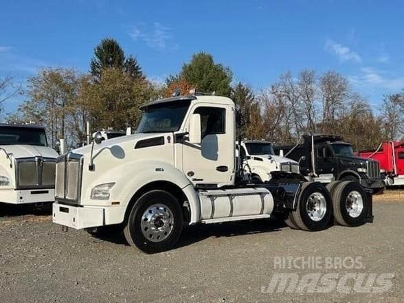 Kenworth T880 Tracteur routier