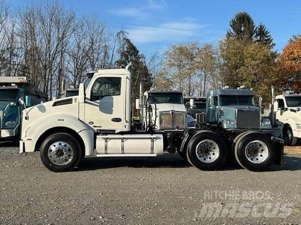 Kenworth T880 Tracteur routier