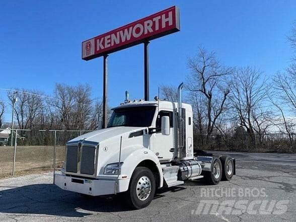 Kenworth T880 Tracteur routier