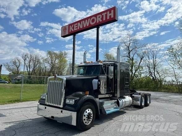 Kenworth W900L Tracteur routier