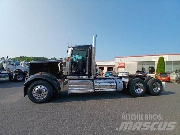 Kenworth W900L Tracteur routier