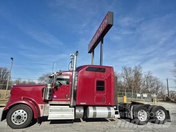 Kenworth W900L Tracteur routier