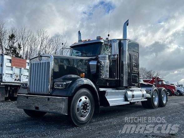Kenworth W900L Tracteur routier